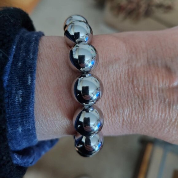 Charter Club (Macy's) Silver-tone round bead stretch bracelet - Picture 3 of 3